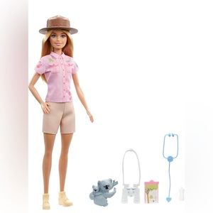 4pk Barbie zoologist dolls